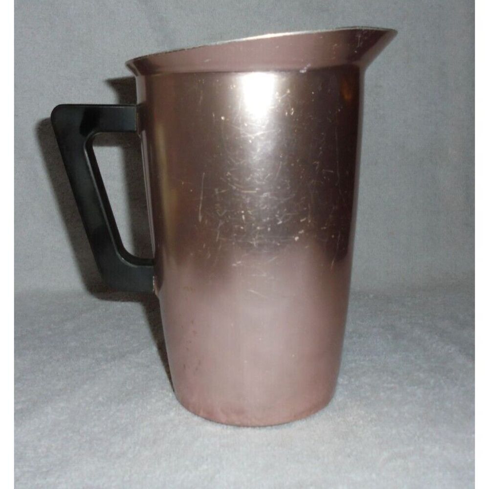 VINTAGE ~ REGAL SUPREME ~ QUALITY ALUMINUM COPPER PITCHER ~ BAKELITE HANDLE